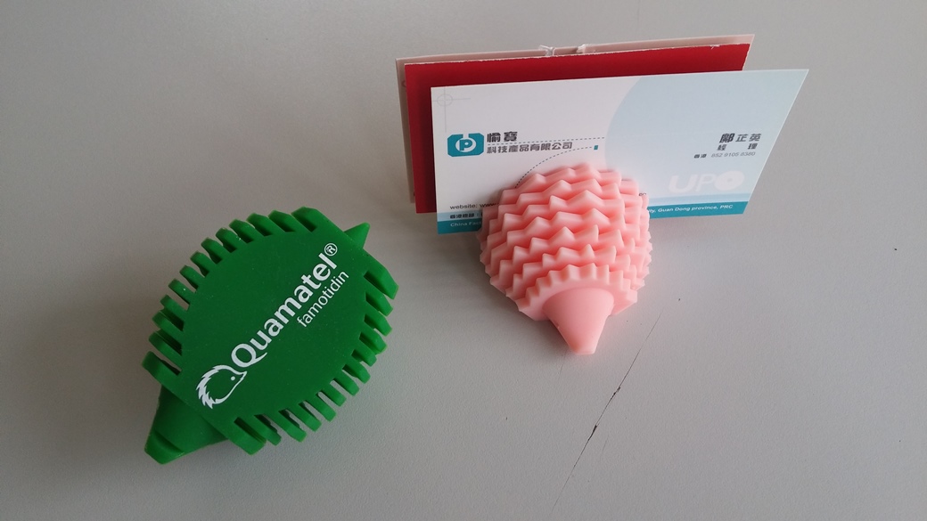 Szilikon n�vjegytart�